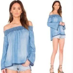 NWT Womens Bella Dahl Blue Chambray Smocked Off Shoulder Blouse Top S *